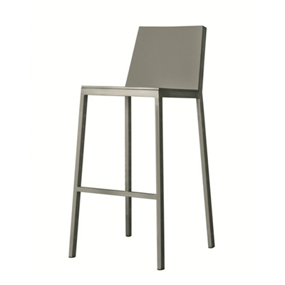 Banqueta Toy - <p>Banqueta em metal e madeira, tecido ou couro reconstituído.</p>
<p>Alturas disponíveis: 88cm e 104cm.</p>