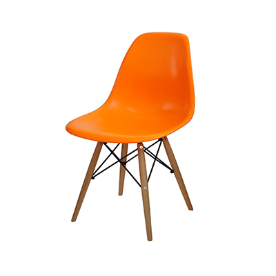 Cadeira DKR Base Madeira - <p style="text-align: justify;">Cadeira com assento em policarbonato ou polipropileno e base madeira.</p>