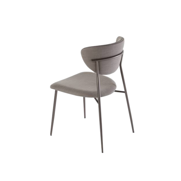 Cadeira Fit - <p>Cadeira assento e encosto em multilaminado estofado, estrutura tubular pintada.</p>