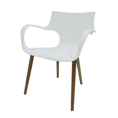 Cadeira Jim Madeira - <p style="text-align: justify;">Cadeira com base em madeira e assento em polipropileno.</p>