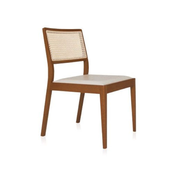 Cadeira Kiara - <p>Estrutura em madeira tingida ou laqueada.<br />
Encosto em palha e assento estofado.</p>