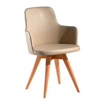 Cadeira Wish 02 - <p>Cadeira estofada com base em madeira.</p>