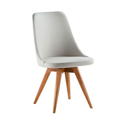 Cadeira Wish 06 - <p>Cadeira estofada com base em madeira.</p>