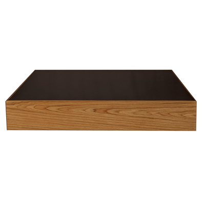 Mesa de Centro Box - <p>Mesa de centro em madeira e tampo de vidro.</p>
<p>Medidas disponíveis:</p>
<p>110 x 110 x 20<br />
130 x 130 x 20<br />
150 x 60 x 20<br />
180 x 80 x 20</p>