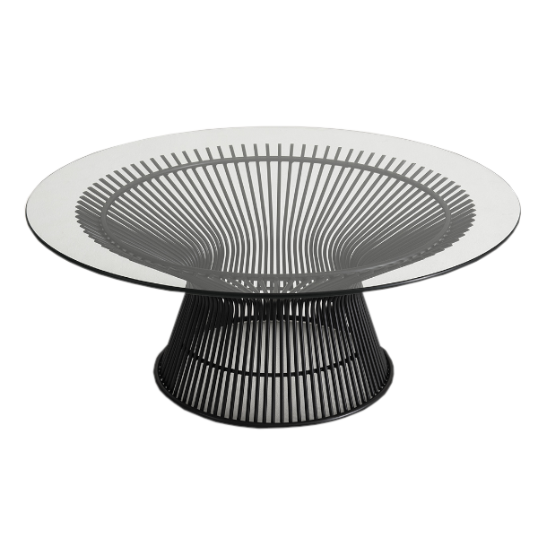 Mesa de Centro Platner - <p>Mesa de centro com estrutura em aço inox, tampo em vidro e acabamento em pintura metalizada.</p>