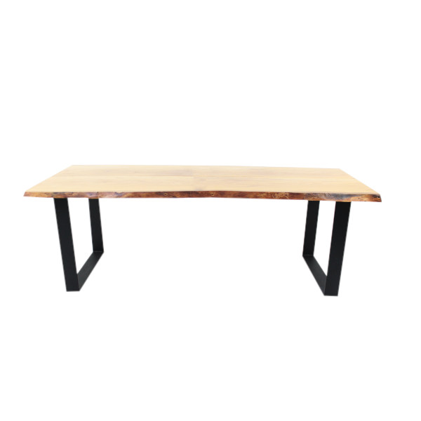 Mesa de jantar Ettore - <p>Mesa de jantar com estrutura em alumínio e tampo em madeira.</p>