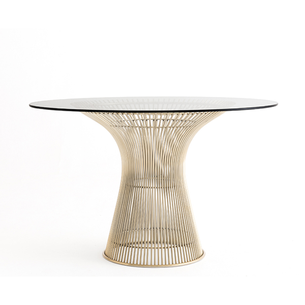 Mesa de Jantar Platner - <p>Mesa de jantar com estrutura em aço inox, tampo em vidro e acabamento em pintura metalizada.</p>