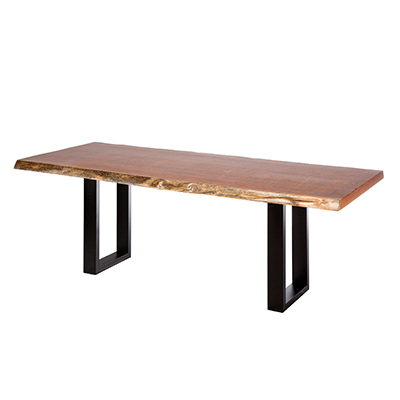 Mesa de Jantar Rakau - <p>Mesa de jantar com estrutura em aço carbono pintado e tampo em madeira.</p>
<p><strong>OBS: Podem variar fissuras, desenho e tonalidades.</strong></p>