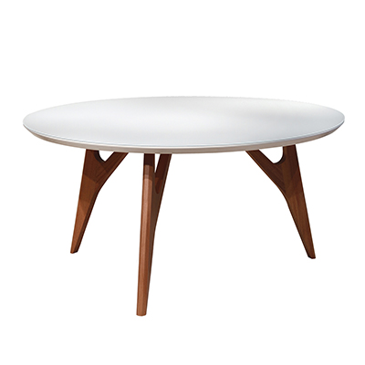 Mesa de Jantar Verona - <p style="text-align: justify;">Mesa de Jantar com estrutura em madeira com tampo chanfrado em painel madeirado ou MDF.</p>