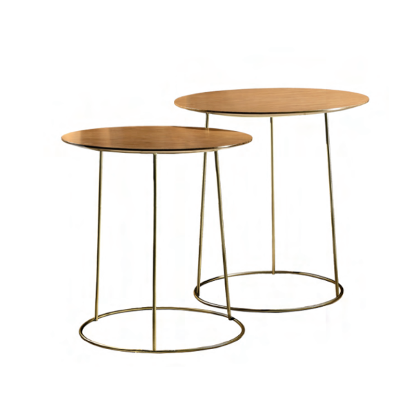 Mesa Lateral Áustria - <p>Mesa lateral com estrutura e pés em aço carbono. O tampo é revestido em lâmina natural de madeira ou MDF laqueado.</p>