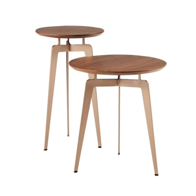 Mesa Lateral Starck - <p>Mesa lateral com base em chapa de aço, com corte a laser, com pintura nas cores dourado, rose, cobre, marrom, preto, grafite ou fendi, tampo em lamina ou tampo vidro nas opções carrara, marrom imperial, nero marquina, preto, branco, chocolate, grafite ou fendi. Confira cores para tampo laminado abaixo.</p>