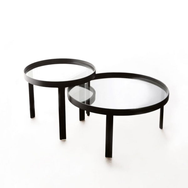 Mesa lateral Tao - <p>Mesa lateral em metal com madeira ou vidro.</p>
<p>Medidas: L x P x H cm</p>
<p>60 diam. x 40<br />
60 diam. x 50</p>
<p>80 diam. x 40<br />
80 diam. x 50</p>
<p> </p>