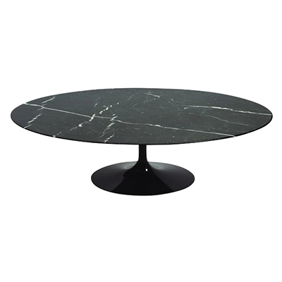 Mesa Saarinen Nero - <p style="text-align: justify;">Mesa com design clássico de Eero Saarinen com base em alumínio fundido, sobre tampo em madeira e tampo em Mármore Nero.</p>
<p style="text-align: justify;">Disponível em diversas medidas.</p>