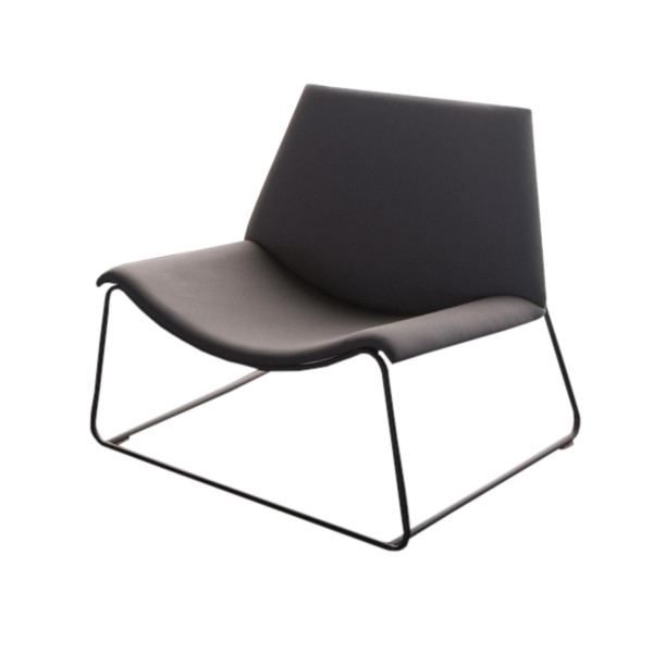Poltrona Evo - <p>Poltrona em metal. Assento estofado.</p>