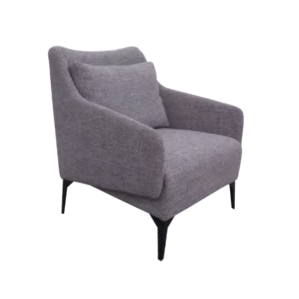Poltrona Hella - <p>Poltrona com assento em almofada fixa e encosto com almofada solta. Pés em alumínio banhado ou pintado.</p>