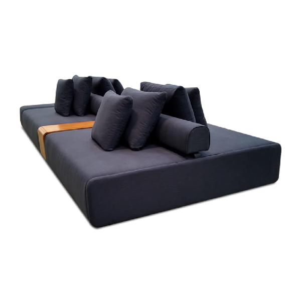 Sofá divisor Taipan - <p>Sofá divisor de ambientes com base em madeira tonalizada, assento com almofadas fixas e encosto com almofadas soltas.</p>
<p>Medidas: L x P x A cm</p>
<p>Diversas medidas disponíveis.</p>